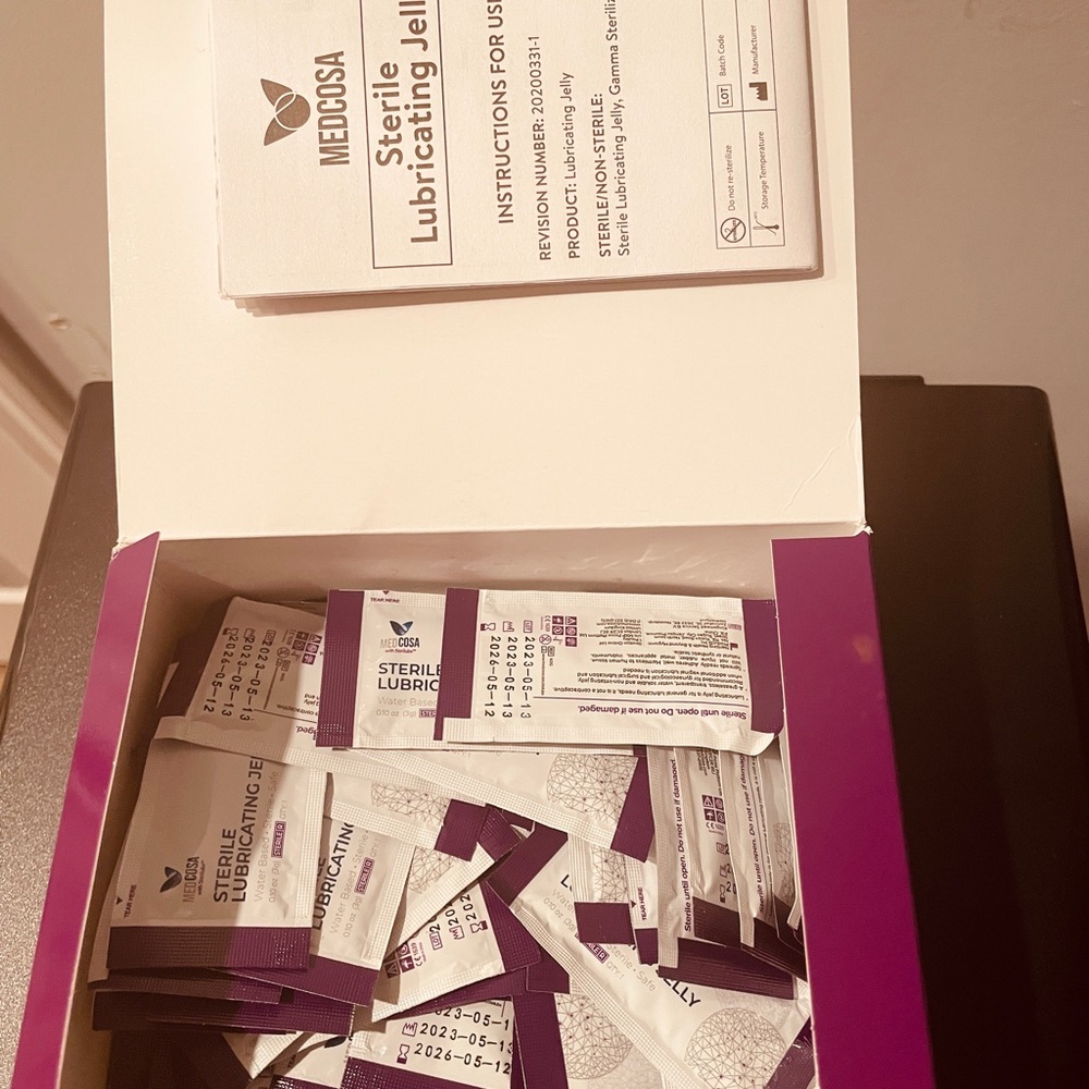 Medcosa Sterile Lubrication Packets 
Personal Lubricants | Water-Based! - Picture 2 of 2